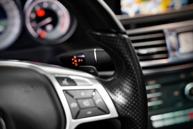 一手車 僅跑6.6萬里 AMG、天窗、倒車顯影、Ikey、摸門解鎖、導航  第12張相片