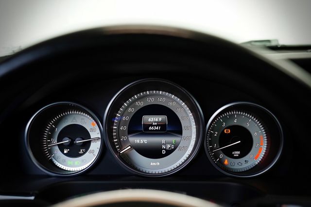 一手車 僅跑6.6萬里 AMG、天窗、倒車顯影、Ikey、摸門解鎖、導航  第13張相片