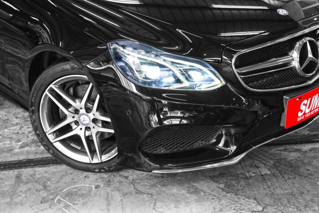 一手車 僅跑6.6萬里 AMG、天窗、倒車顯影、Ikey、摸門解鎖、導航  第20張相片