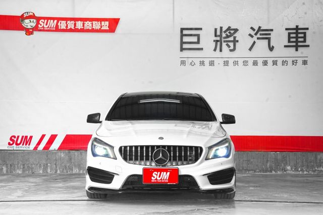 原版件 原廠保養 僅跑8.4萬里 倒車影像 雙電動椅 撥片 AMG小尾翼  第2張相片