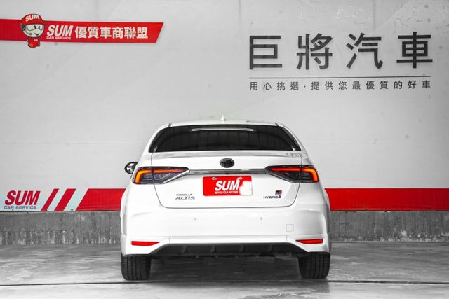 僅跑5.9萬里 導航倒影ACC 車道偏移 恆溫 無線CARPLAY 倒影 改環景  第3張相片