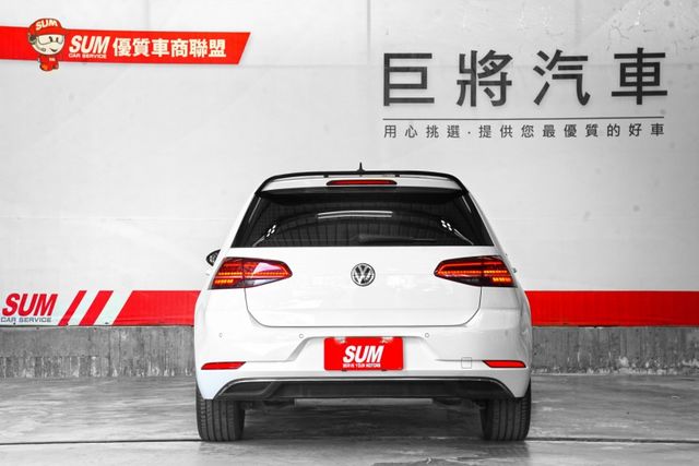 原版原漆僅跑8.4萬里 ACC跟車、雙區恆溫、i-key、CarPlay、倒影  第3張相片