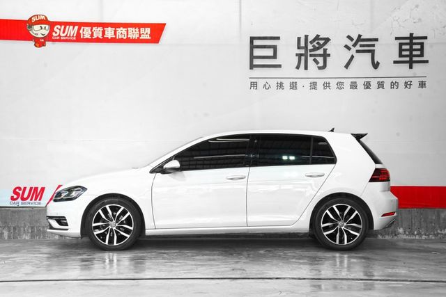 原版原漆僅跑8.4萬里 ACC跟車、雙區恆溫、i-key、CarPlay、倒影  第6張相片