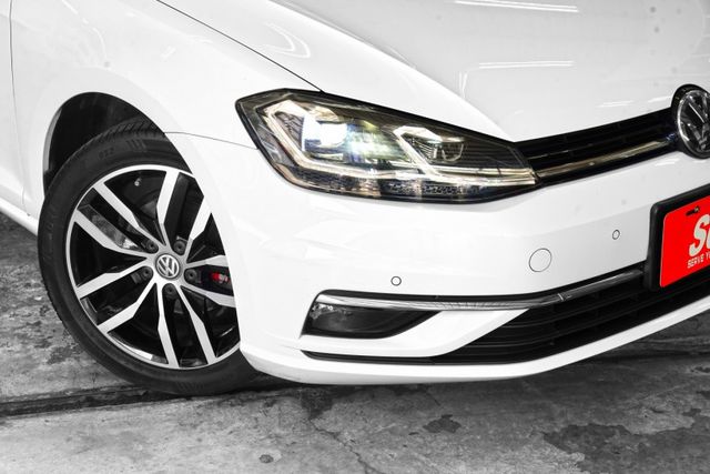原版原漆僅跑8.4萬里 ACC跟車、雙區恆溫、i-key、CarPlay、倒影  第19張相片