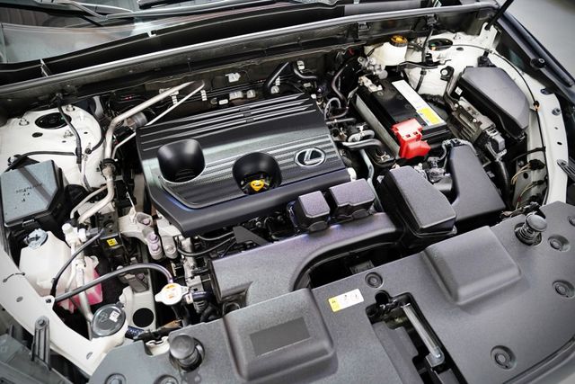 豪華版 一手車 原版原漆 雙電動椅、電尾門、Level2跟車、環景、CARPLA  第18張相片
