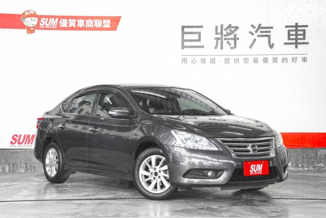 傳奇版 原版件 僅跑9.7萬里 定速、倒車顯影、導航、電視、胎壓偵測、後座出風口  第1張相片