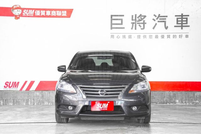 傳奇版 原版件 僅跑9.7萬里 定速、倒車顯影、導航、電視、胎壓偵測、後座出風口  第2張相片