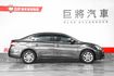 傳奇版 原版件 僅跑9.7萬里 定速、倒車顯影、導航、電視、胎壓偵測、後座出風口  第4張縮圖