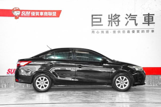 雅致版 原鈑件 僅跑9.7萬里 倒車顯影 電視 衛星導航  第4張相片