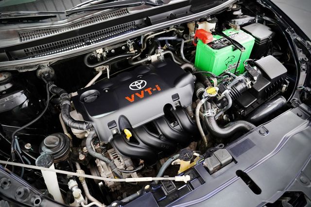 雅致版 原鈑件 僅跑9.7萬里 倒車顯影 電視 衛星導航  第18張相片