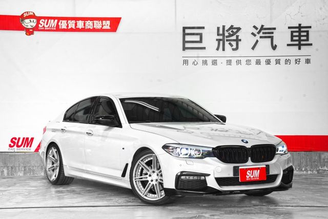 僅跑8.9萬里 導航倒影 撥片 電尾門 電動椅  第1張相片