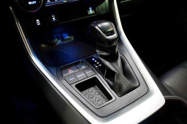 一手車僅跑6.2萬里 原版件 原廠保養 ACC車道偏移 盲點 電動電熱椅 電尾門  第14張相片