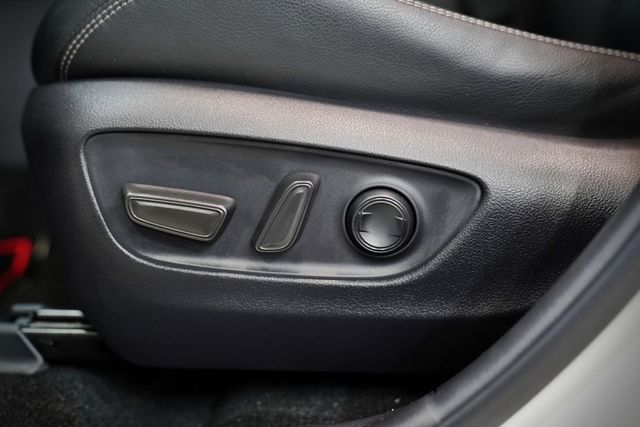 一手車僅跑6.2萬里 原版件 原廠保養 ACC車道偏移 盲點 電動電熱椅 電尾門  第15張相片