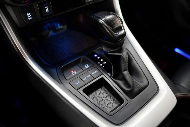 一手車 僅跑8.6萬里 原版件 原廠保養 ACC 車道偏移 盲點 電動電熱椅 電尾門  第14張相片