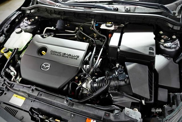頂級型 一手車僅跑6.7萬里 原版件 原廠保養 天窗、定速、換檔撥片、I-key  第18張相片