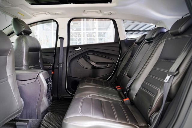 原版原漆僅跑7.9萬里 撥片、全景天窗、CarPlay倒影、電尾門、導航、雙恆溫  第9張相片