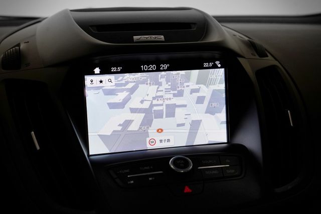 原版原漆僅跑7.9萬里 撥片、全景天窗、CarPlay倒影、電尾門、導航、雙恆溫  第14張相片