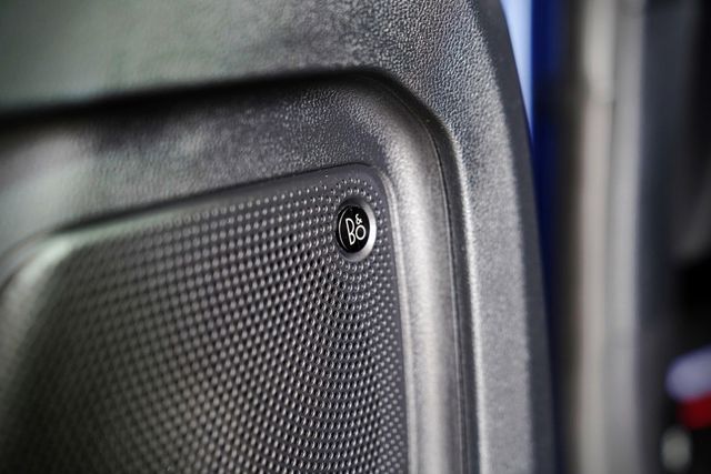 僅跑3.5萬里 ACC 車道偏移 盲點 環景B&O音響 抬頭 全景天窗 電尾門  第18張相片