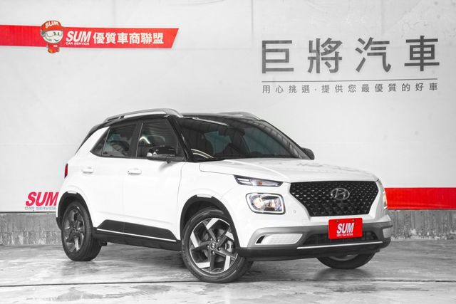 一手車僅跑1.6萬里 原版件 CarPlay、LED環形日行燈、皮質方向盤  第1張相片