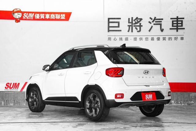 一手車僅跑1.6萬里 原版件 CarPlay、LED環形日行燈、皮質方向盤  第6張相片
