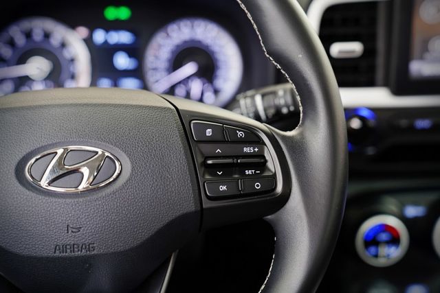 一手車僅跑1.6萬里 原版件 CarPlay、LED環形日行燈、皮質方向盤  第10張相片