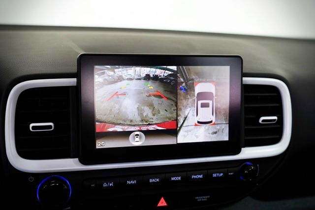 一手車僅跑1.6萬里 原版件 CarPlay、LED環形日行燈、皮質方向盤  第13張相片