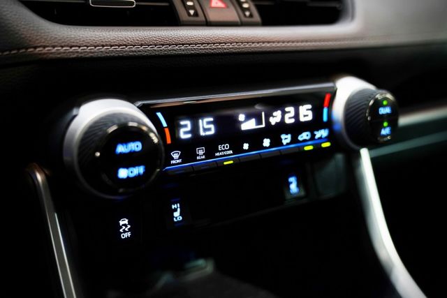 僅跑8.3萬里 ACC、車道維持、環景、導航、電動椅、盲點、抬顯、Bose音響  第14張相片