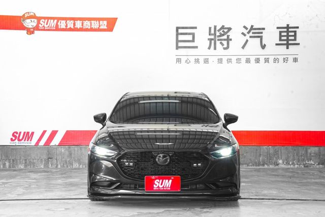 僅跑4.5萬里 ACC、車道維持、環景、電動椅記憶椅、導航、盲點、Bose音響  第2張相片