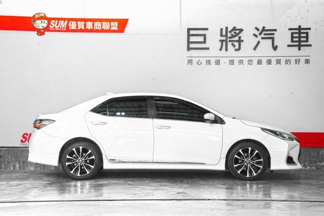 一手車 原版件 LED頭燈 撥片 抬顯 循跡 安卓機 360環景 CARPLAY  第4張相片