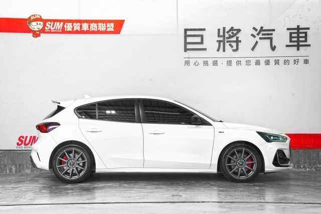 原廠保固 僅跑4.7萬里 撥片 導航 倒影 B&O音響 電動椅  第4張相片
