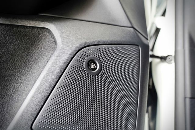 原廠保固 僅跑4.7萬里 撥片 導航 倒影 B&O音響 電動椅  第18張相片