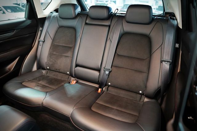 原版件僅跑5.4萬里 ACC車道偏移 盲點 抬頭顯示 環景 BOSE音響 電尾門  第8張相片
