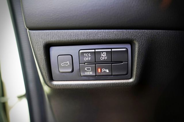 原版件僅跑5.4萬里 ACC車道偏移 盲點 抬頭顯示 環景 BOSE音響 電尾門  第15張相片