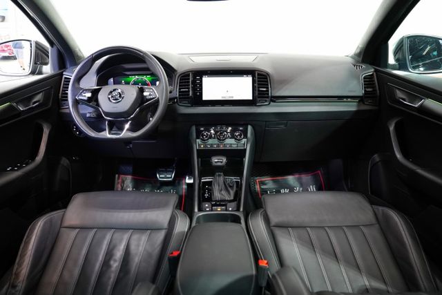 原版件 僅跑2.4萬里 ACC 車道偏移 盲點 環景 電尾門 數位儀表 全景天窗  第7張相片