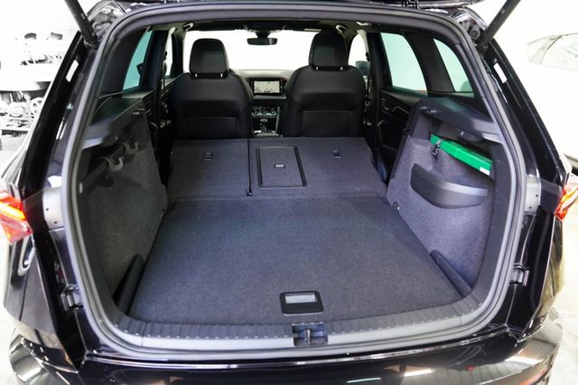 原版件 僅跑2.4萬里 ACC 車道偏移 盲點 環景 電尾門 數位儀表 全景天窗  第9張相片