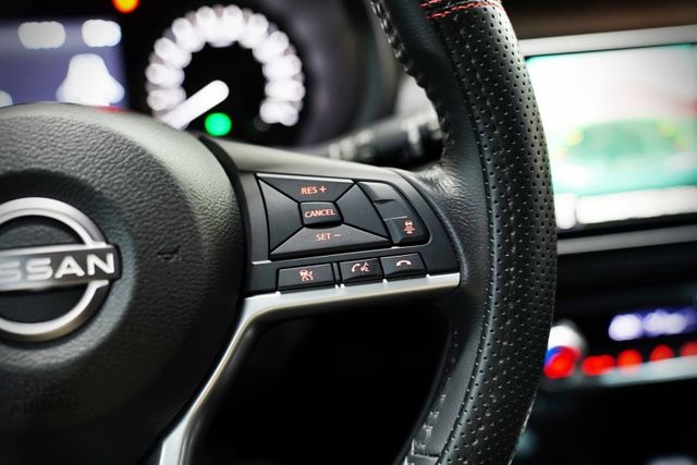 一手車僅跑1.5萬里 ACC 抬頭顯示 環景 CARPLAY 恆溫空調 雙色車頂  第11張相片