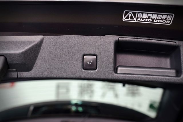 EcoBoost 180旗艦｜僅跑7.4萬里 導航 環景 電尾門 原鈑件 ACC 車道偏移 盲點 數位儀表  第16張相片