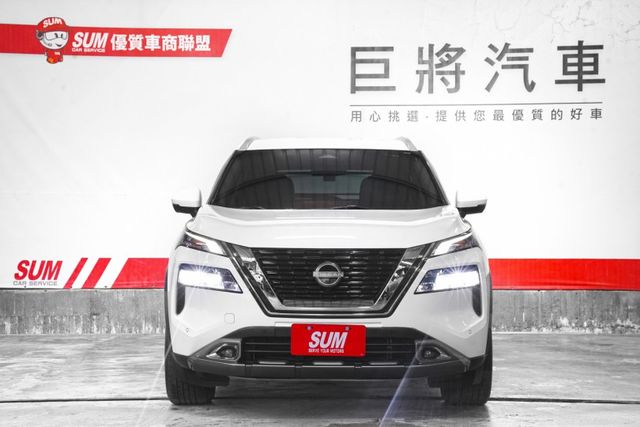 旗艦版｜僅跑2.8萬里 Bose音響 撥片 雙電動椅 導航 環景 電尾門 電尾門 L2跟車  第2張相片