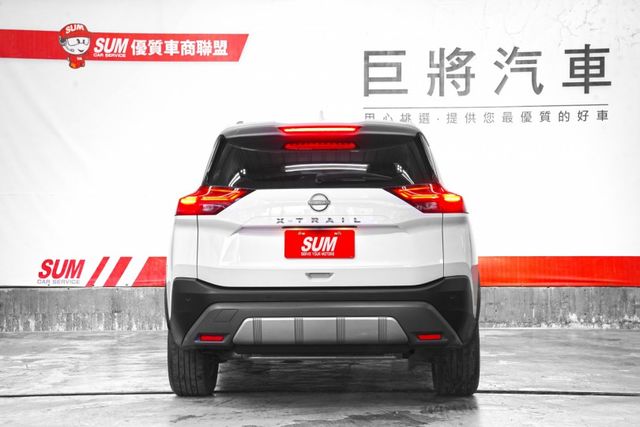 旗艦版｜僅跑2.8萬里 Bose音響 撥片 雙電動椅 導航 環景 電尾門 電尾門 L2跟車  第3張相片