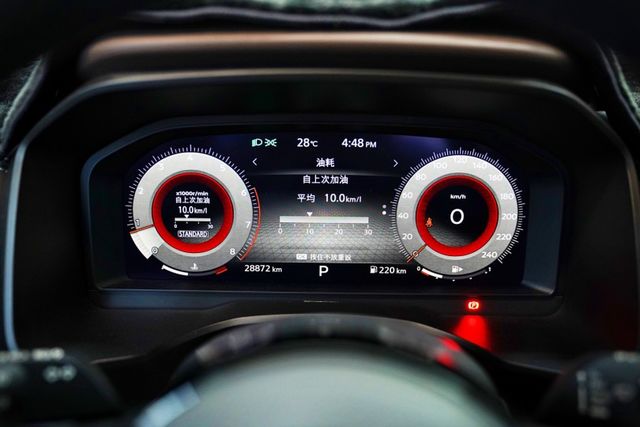 旗艦版｜僅跑2.8萬里 Bose音響 撥片 雙電動椅 導航 環景 電尾門 電尾門 L2跟車  第11張相片