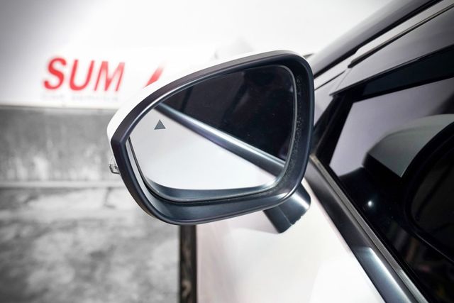 旗艦版｜僅跑2.8萬里 Bose音響 撥片 雙電動椅 導航 環景 電尾門 電尾門 L2跟車  第17張相片