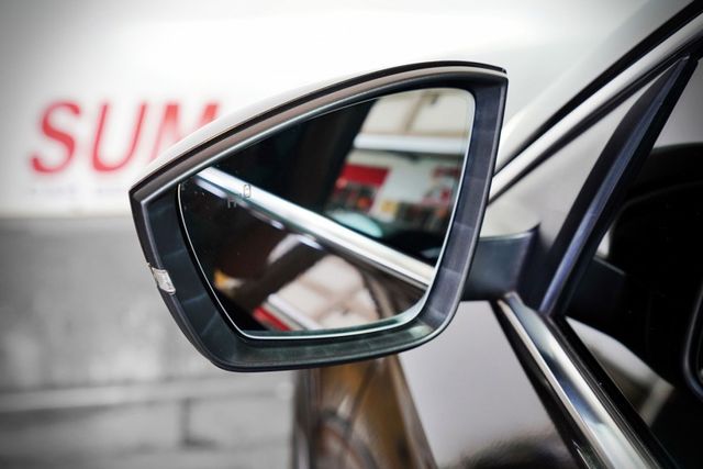 尊榮版｜4X4 原版件 7人座 摸門 CARPLAY 全景天窗 電動椅 電尾門 360環景  第19張相片