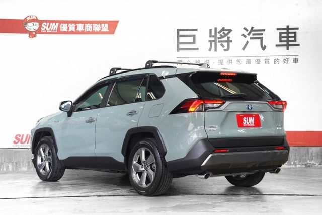 Hybrid旗艦4WD｜一手車 原版件 ACC 車道偏移 盲點 環景 全景天窗 電尾門 電動椅 雙通風椅  第6張相片