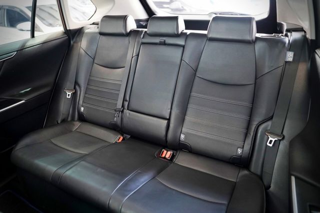 Hybrid旗艦4WD｜一手車 原版件 ACC 車道偏移 盲點 環景 全景天窗 電尾門 電動椅 雙通風椅  第8張相片