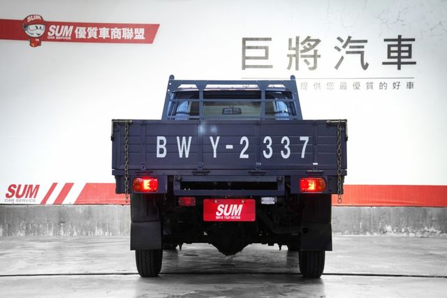 標準貨床手排｜手排 框式 原廠保養 一手車 僅跑3千里  第3張相片