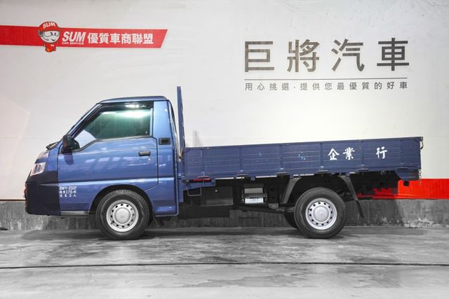 標準貨床手排｜手排 框式 原廠保養 一手車 僅跑3千里  第4張相片