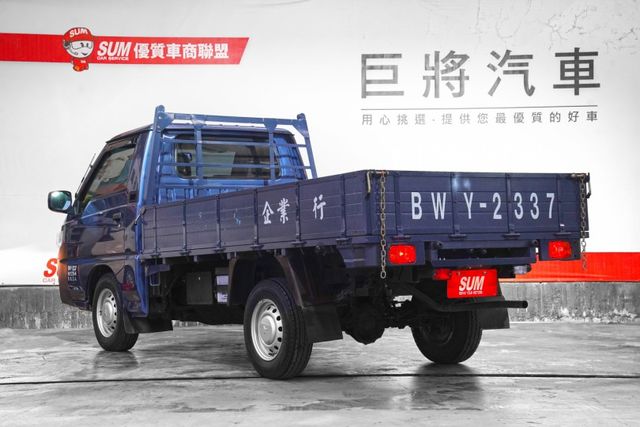 標準貨床手排｜手排 框式 原廠保養 一手車 僅跑3千里  第7張相片