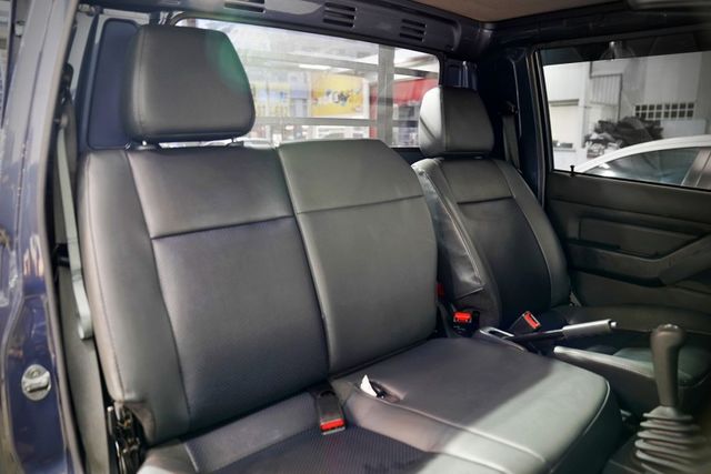 標準貨床手排｜手排 框式 原廠保養 一手車 僅跑3千里  第10張相片