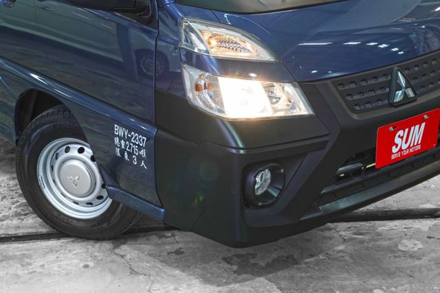 標準貨床手排｜手排 框式 原廠保養 一手車 僅跑3千里  第18張相片