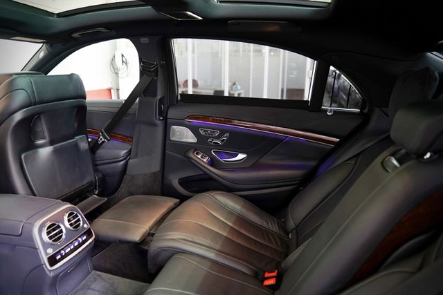 長軸版 原版件 四電吸門 柏林知音 後座總裁座椅 雙魚眼 全景天窗 電尾門  第9張相片